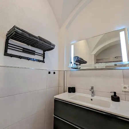 Im Alten Gefängnis *